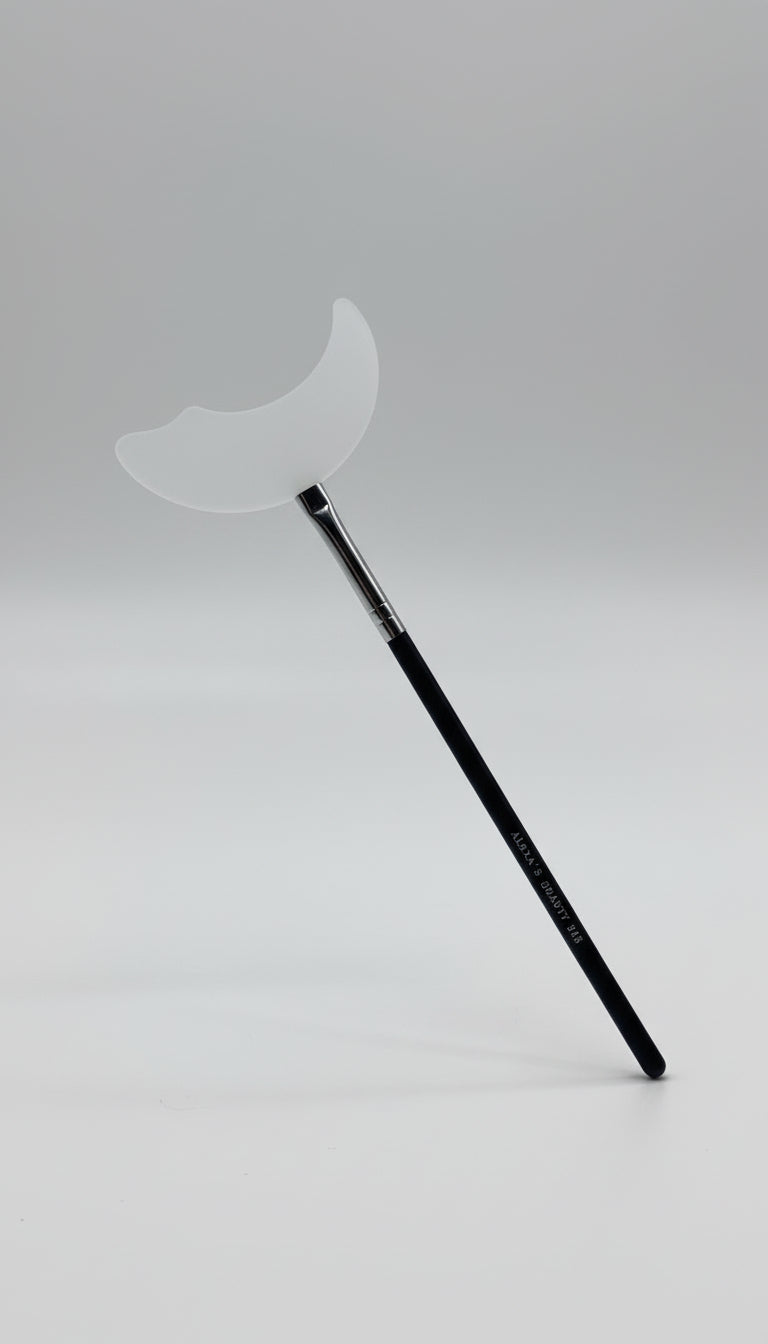 The Lash Guard image 5