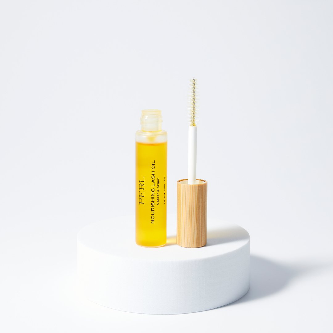 NOURISHING LASH OIL